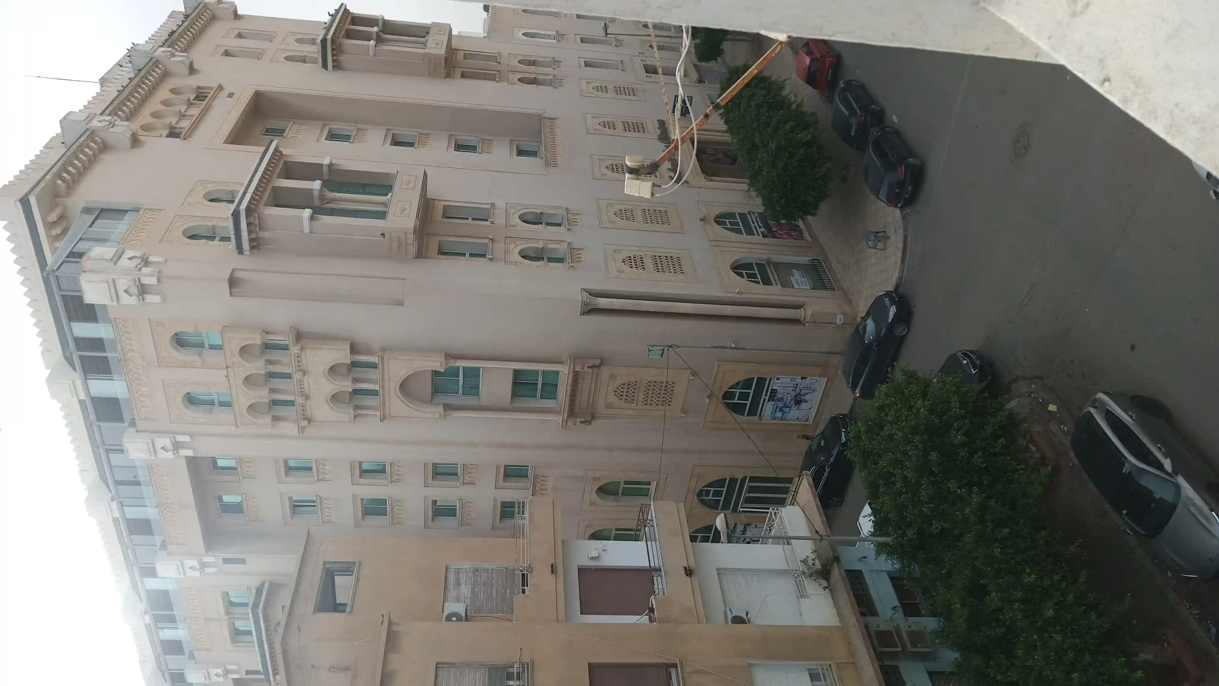Appartement Spacieux 4 Pièces Immeuble Colisee à Sfax - Vue 2