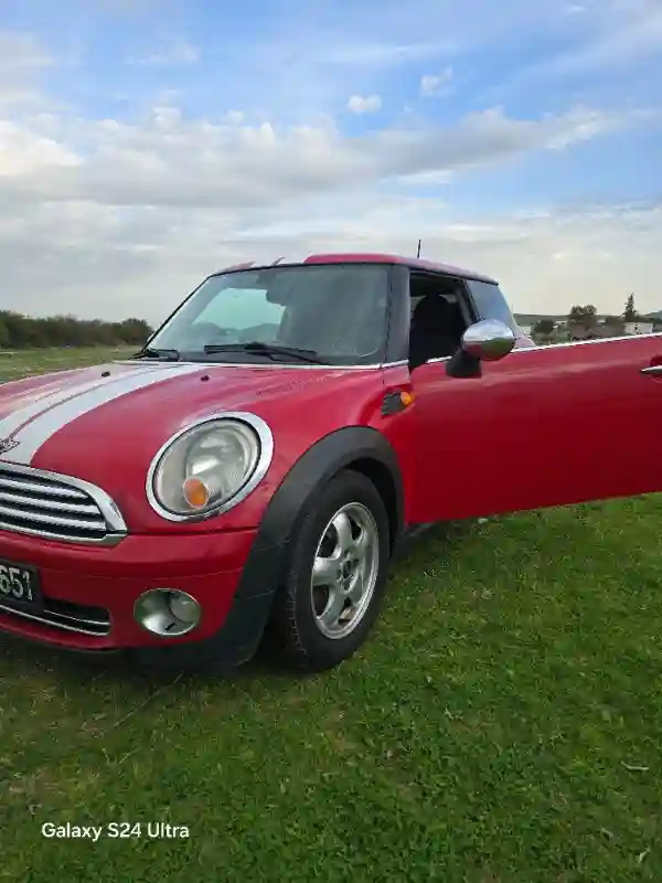 Mini B Essence 2010 - Vue 1