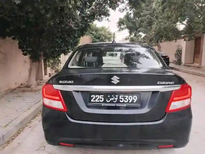 Suzuki Dzire GL Première Main EN Excellent État - Vue 8