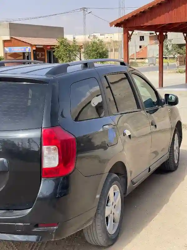 Dacia Logan MCV Essence 2018 - Vue 2