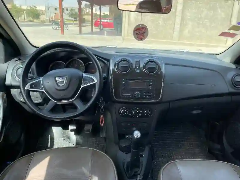 Dacia Logan MCV Essence 2018 - Vue 5