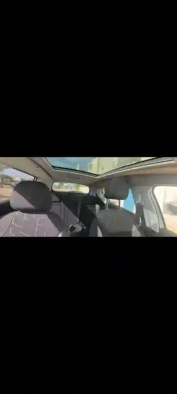 Peugeot 2008 Essence 2017 - Vue 6