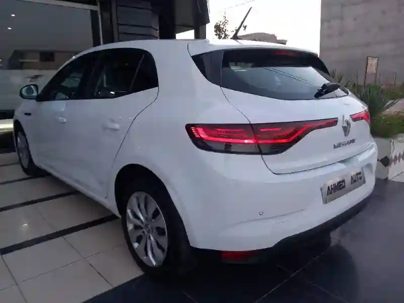 Renault Megane Diesel 2021 - Vue 6