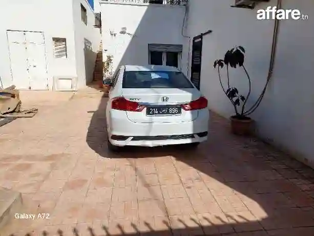 A Vendre Voiture Honda City - Vue 4