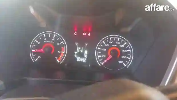Mahindra KUV 100 K6 - Vue 2