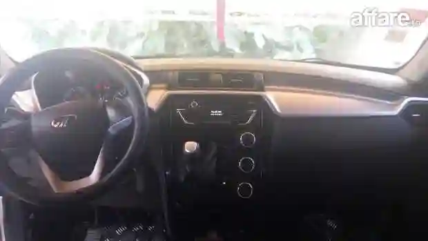 Mahindra KUV 100 K6 - Vue 4