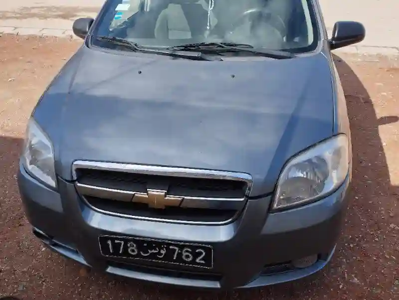 Chevrolet Aveo Essence 2014 - Vue 9