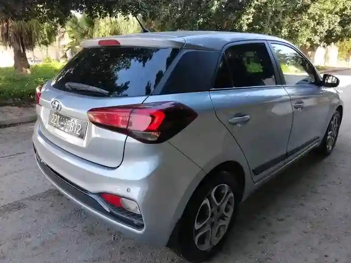 Hyundai I 20 High Grade Première Main EN Excellent État - Vue 8