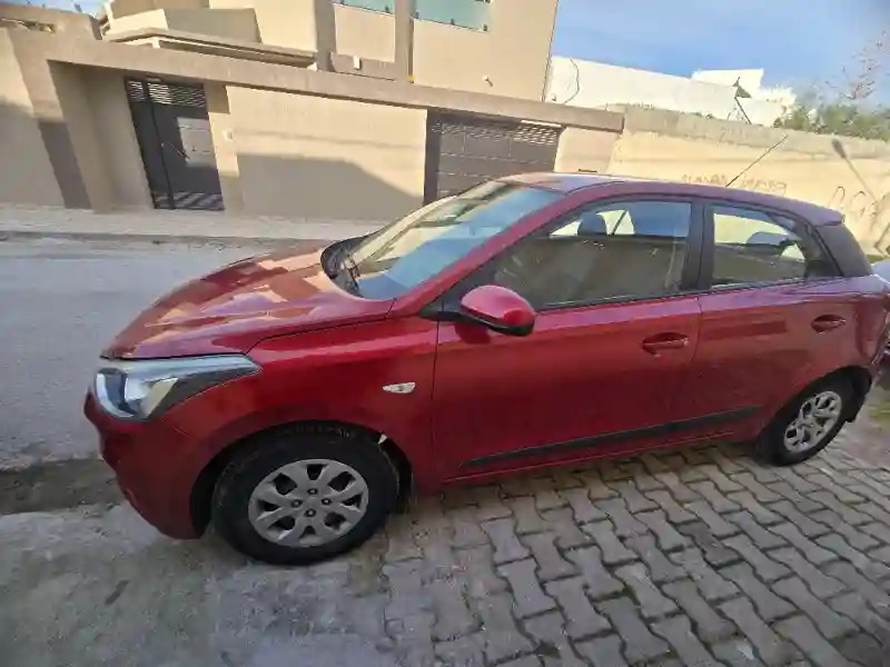 Hyundai I20 Essence 2018 - Vue 3
