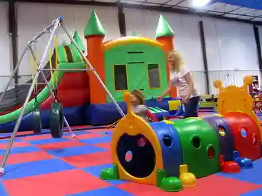 Jeux Gonflable Professionnel à Ain Zaghouan - Vue 2