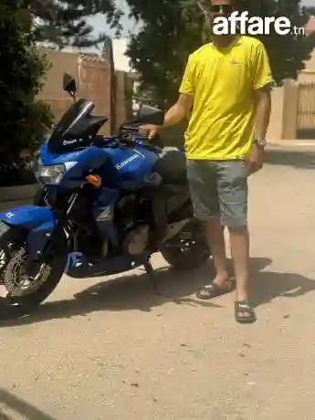 Z750 - Vue 1