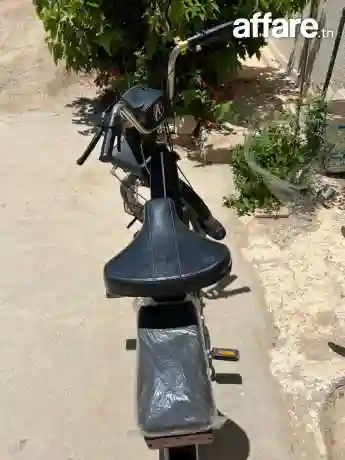 A Vendre Moto Presque Neuve - Vue 4