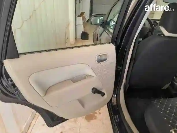 Ford Fiesta Ghia t - Vue 3