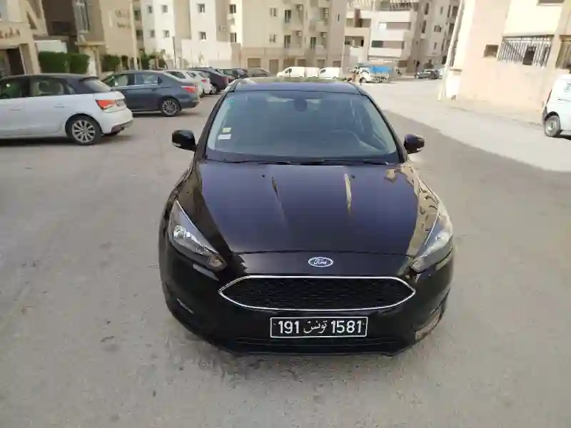 Ford Focus Essence 2016 - Vue 2