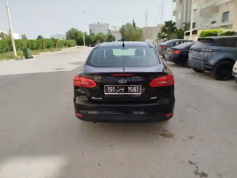 Ford Focus Essence 2016 - Vue 4