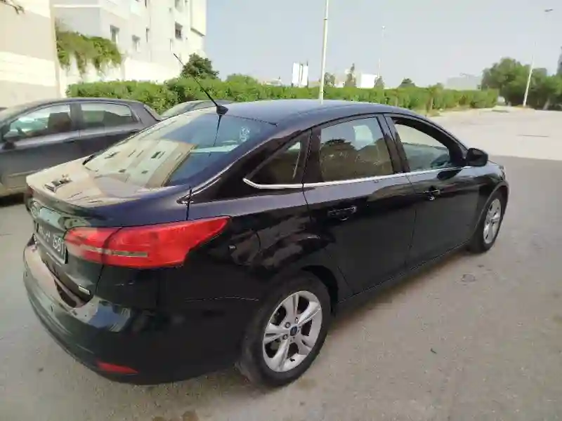 Ford Focus Essence 2016 - Vue 6