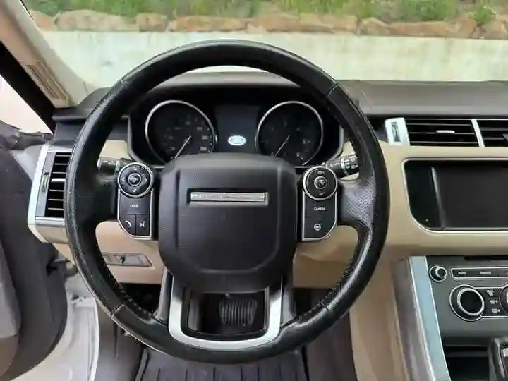 Range Rover Sport HSE Diesel 3L - Vue 5