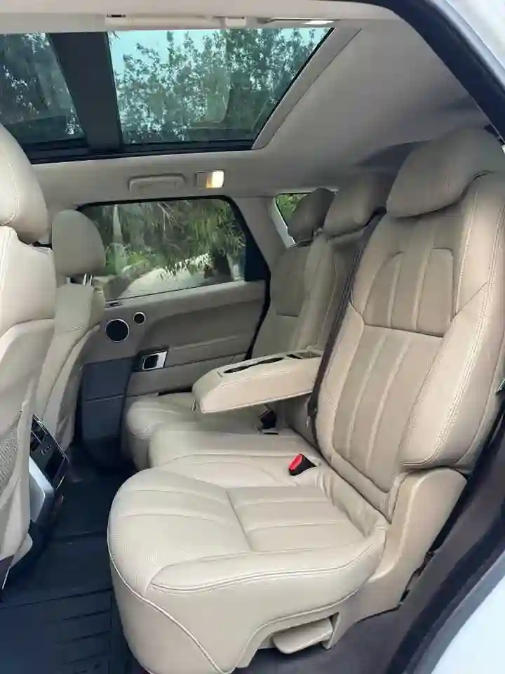 Range Rover Sport HSE Diesel 3L - Vue 6