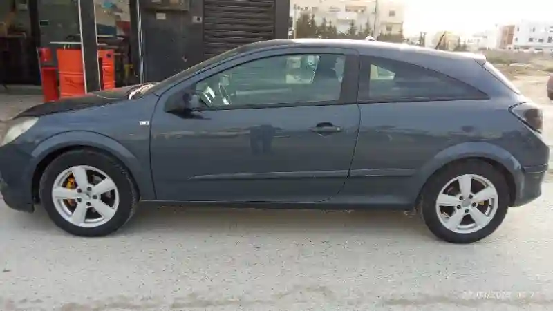 Opel Astra Diesel 2008 - Vue 3
