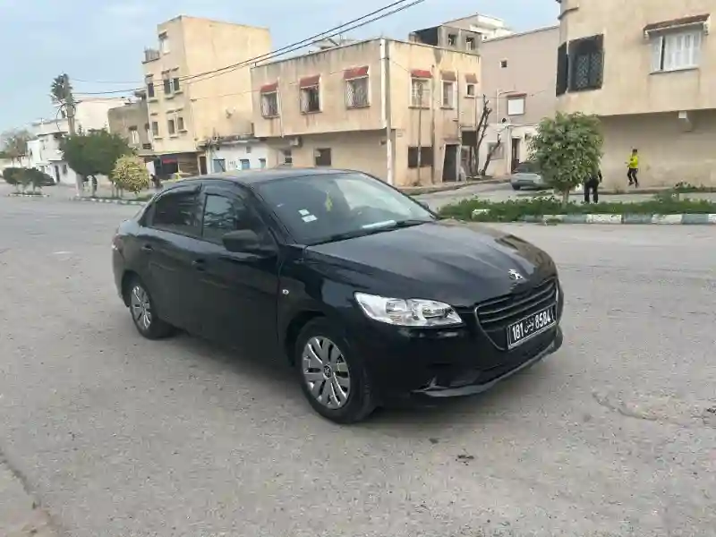 Peugeot 208 Essence 2015 - Vue 5