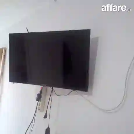 TV LCD Samsung 32 Puce à Seulement 380 DT - Vue 3