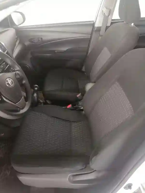 Toyota Yaris Essence 2021 - Vue 1