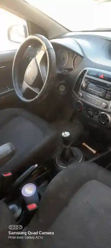Hyundai I20 Essence 2014 - Vue 1