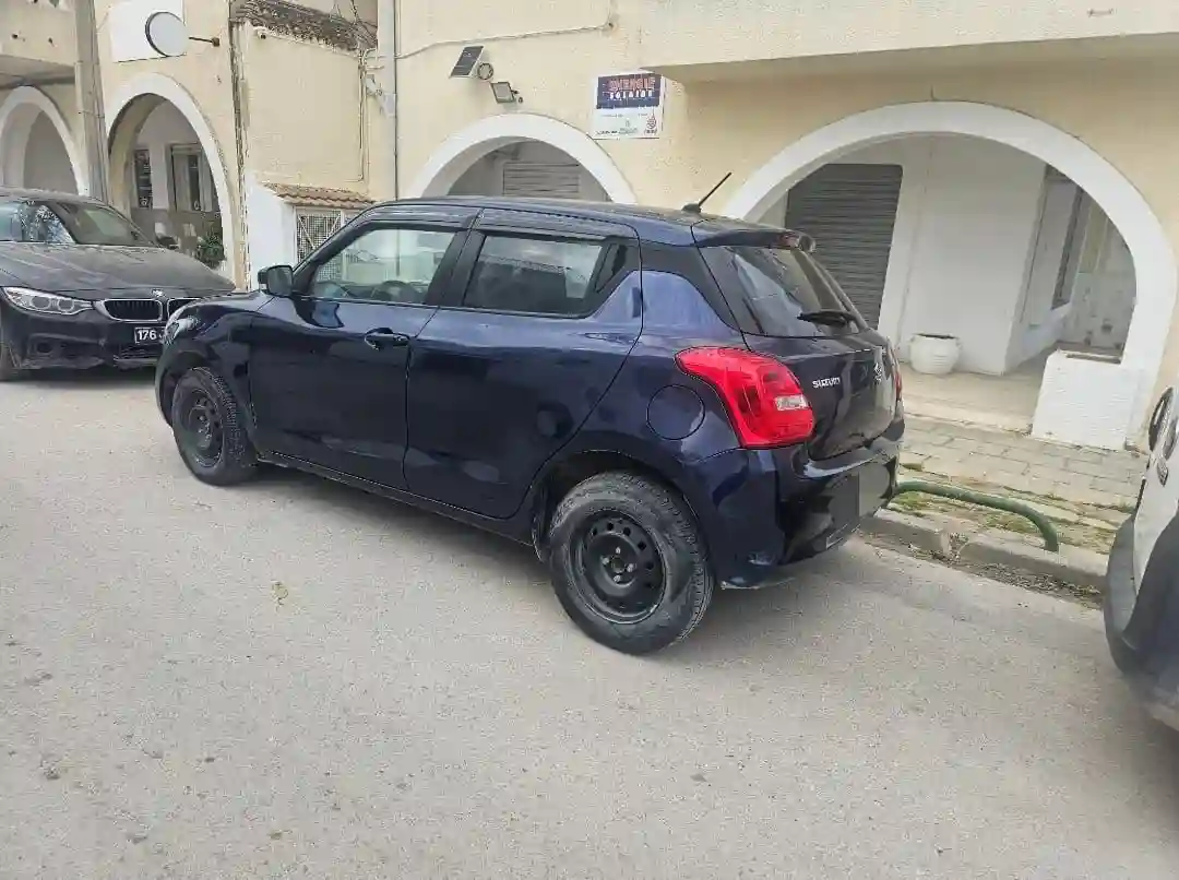 Suzuki Swift - Vue 2