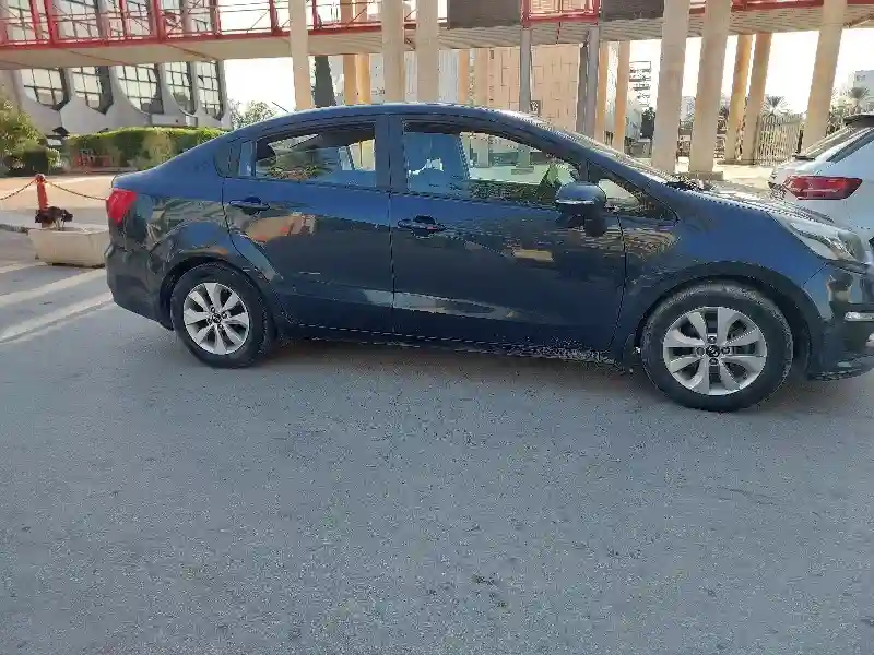 Kia RIO Essence 2016 - Vue 2