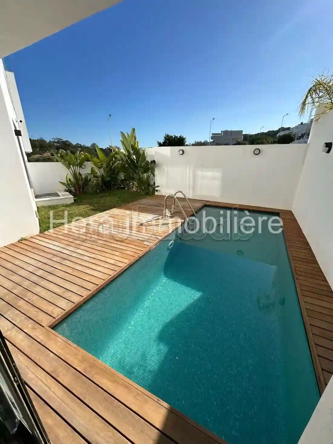 À Louer Villa Neuve vue sur mer à Gammarth - Vue 2