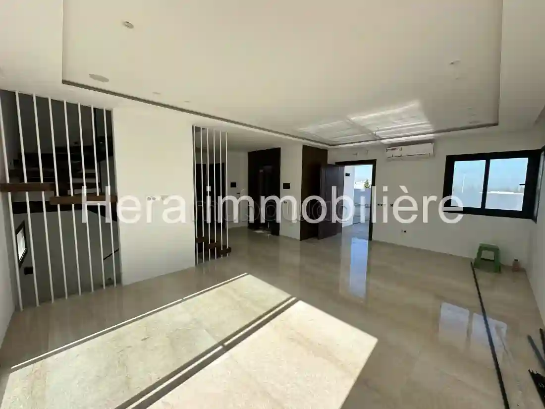 À Louer Villa Neuve vue sur mer à Gammarth - Vue 3