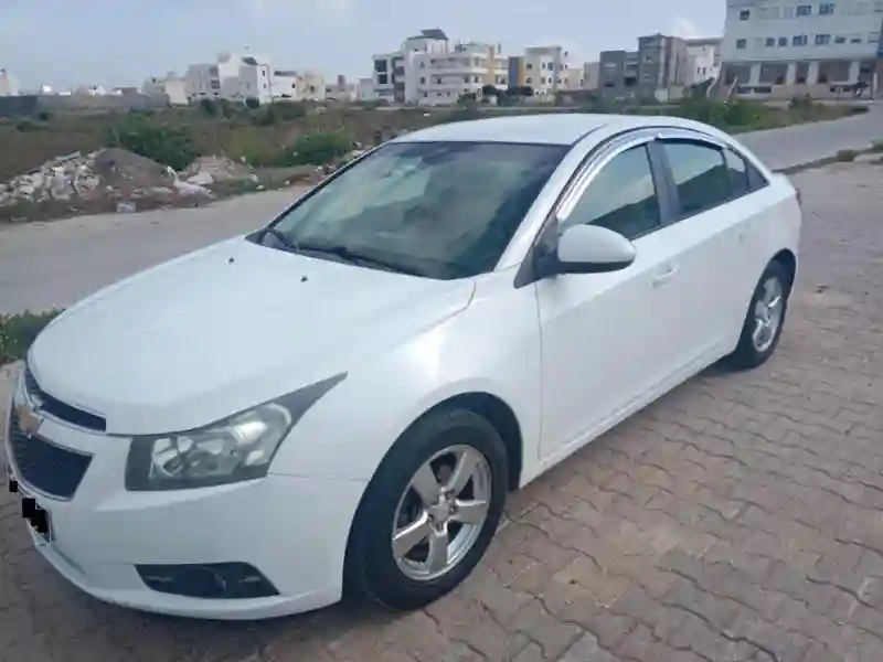 Chevrolet Cruze Essence 2012 - Vue 1