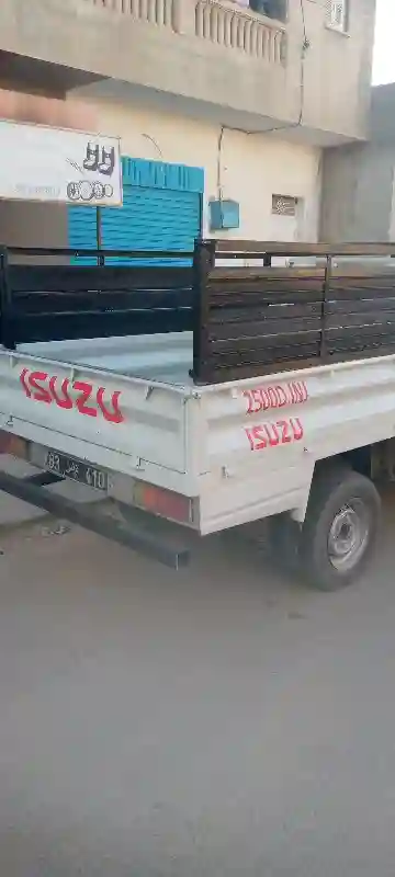 Isuzu 9arweyya - Vue 1