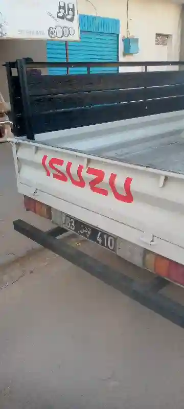 Isuzu 9arweyya - Vue 3