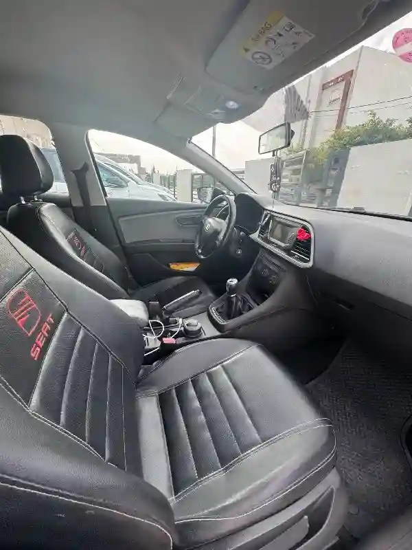 Seat Leon Essence 2016 - Vue 2