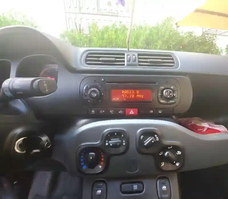 Fiat Panda Essence 2020 - Vue 3