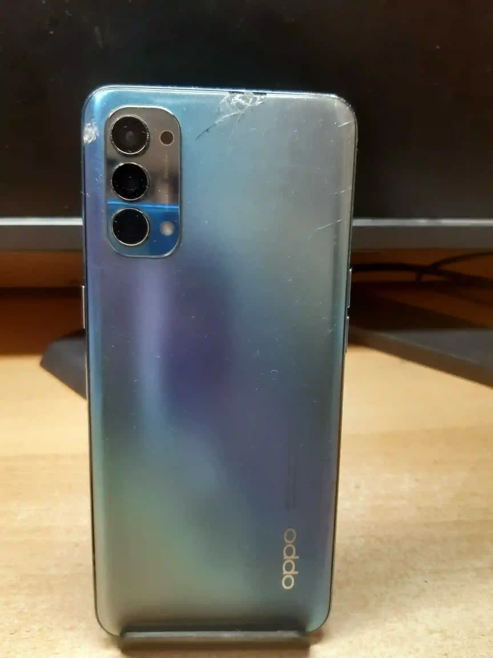 Oppo Reno 4 8+5128 - Vue 2