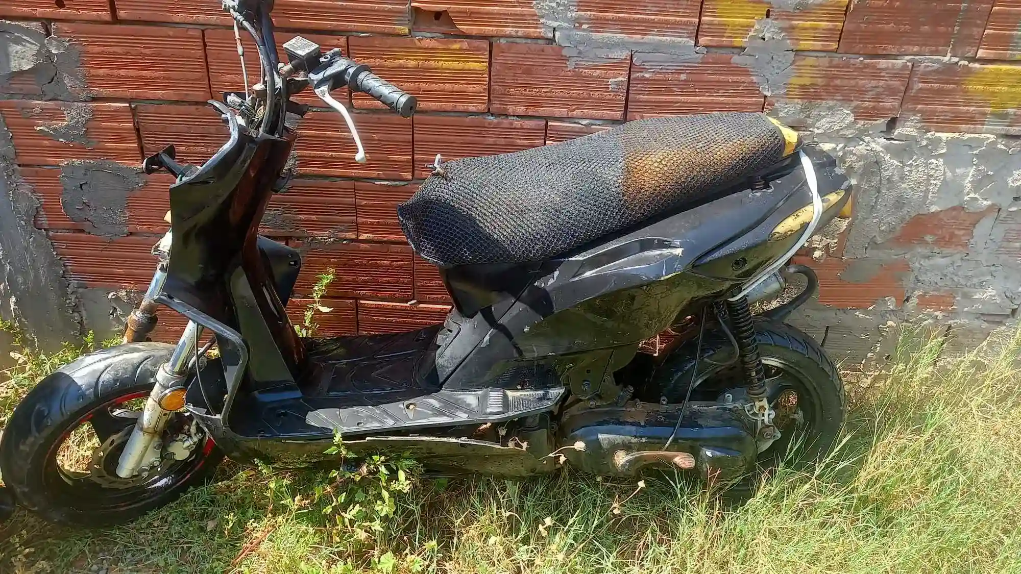 3 Scooter et Velo en Panne à Vendre Chila Bila - Vue 4