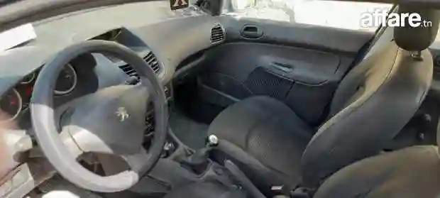 Voiture Peugeot 206 Plus - Vue 2