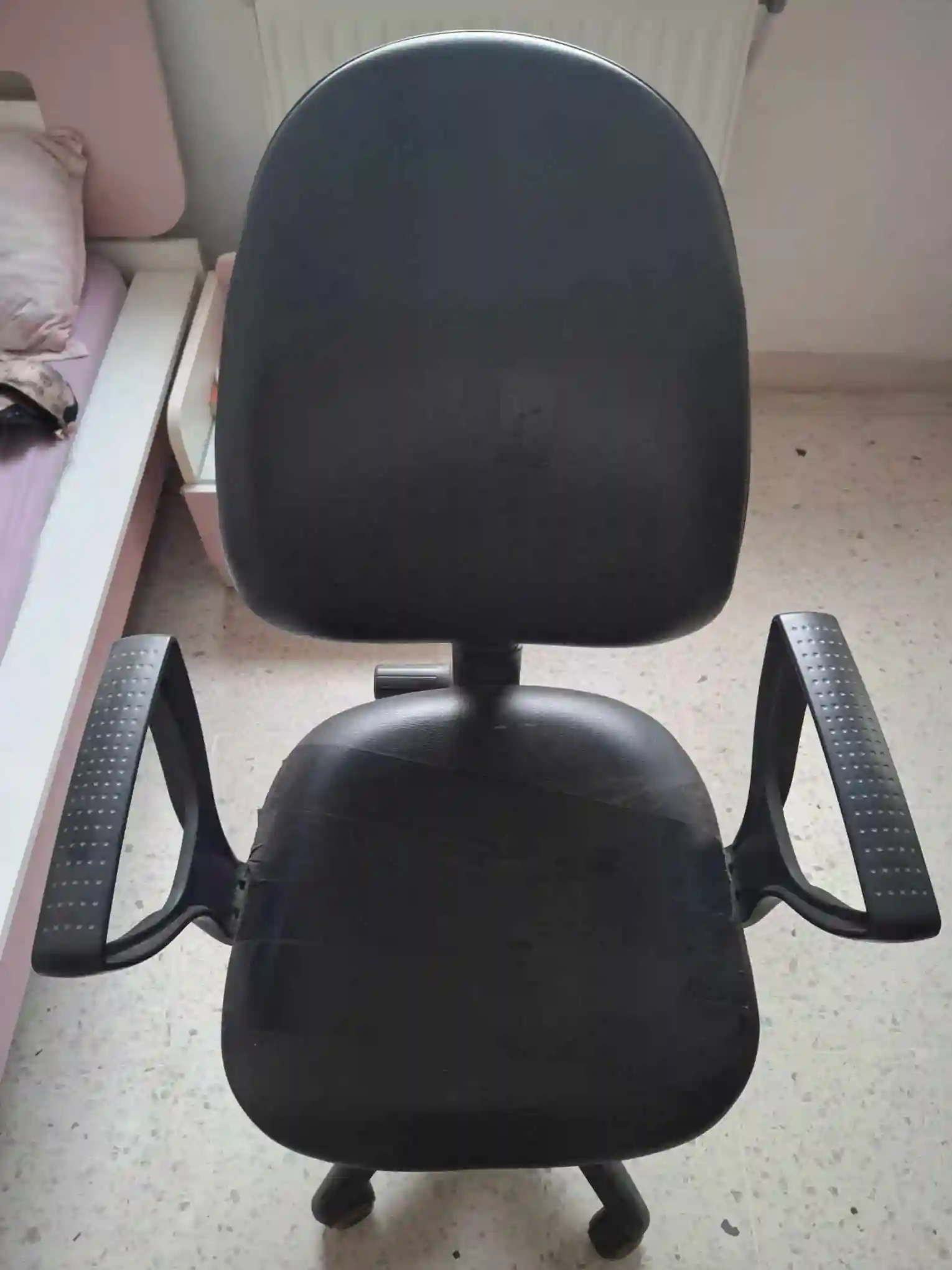 Meubles Salon et Fauteuil de Bureau à Ben Arous - Vue 1