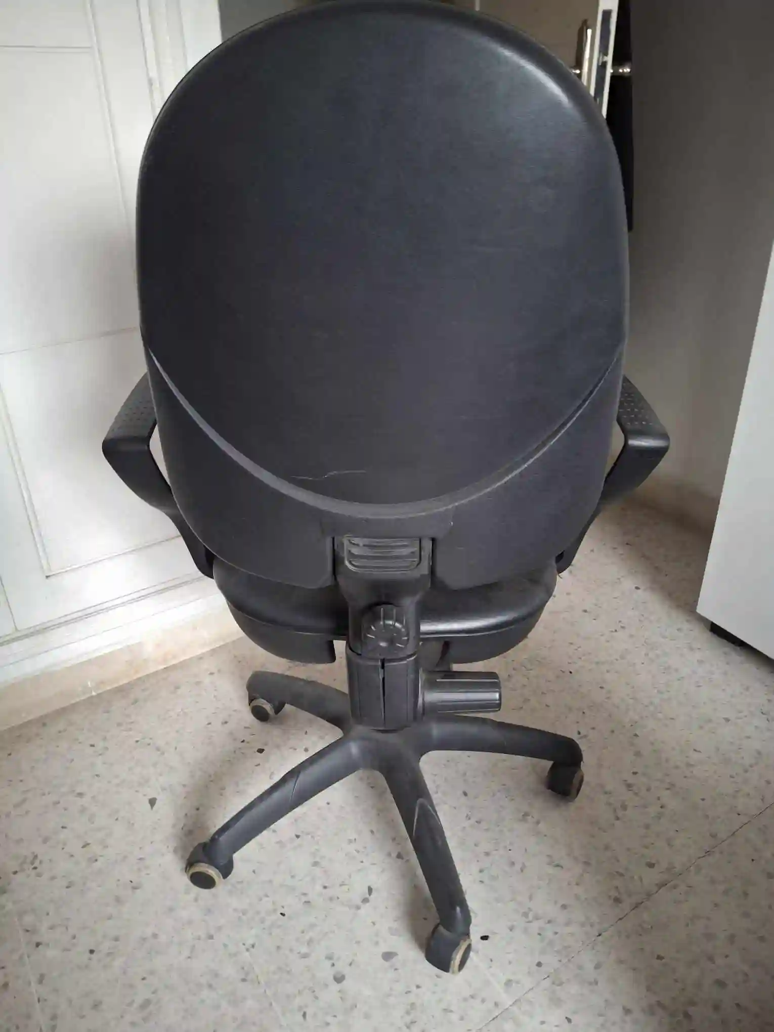 Meubles Salon et Fauteuil de Bureau à Ben Arous - Vue 2