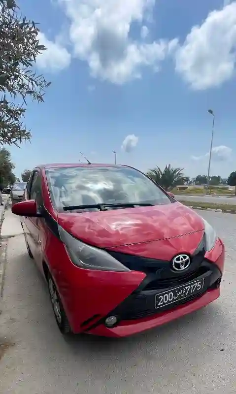 Toyota Aygo Essence 2018 - Vue 4