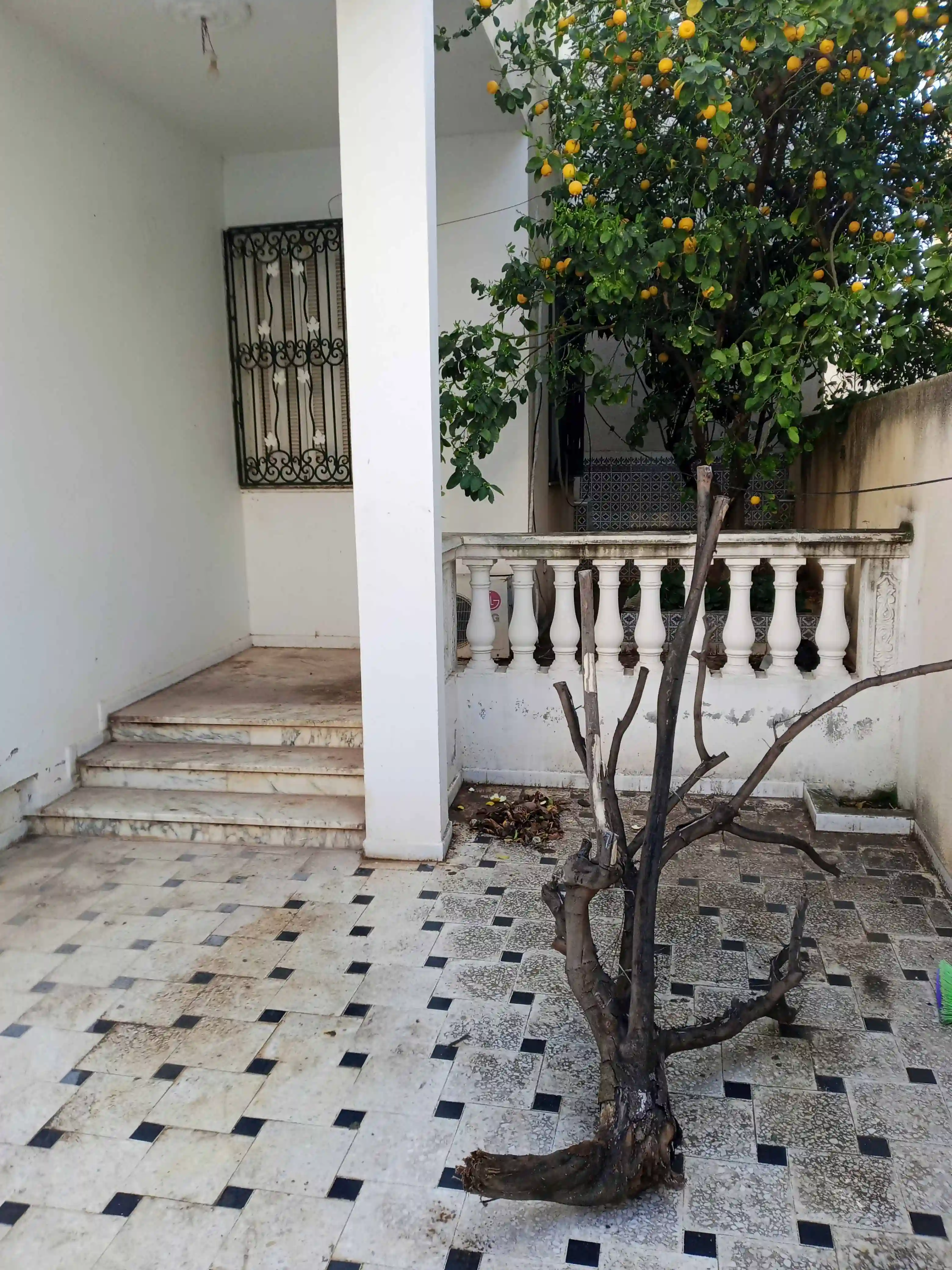 Villa Independante Borj Louzir Ezzahra à Cite Borj Louzir - Vue 2