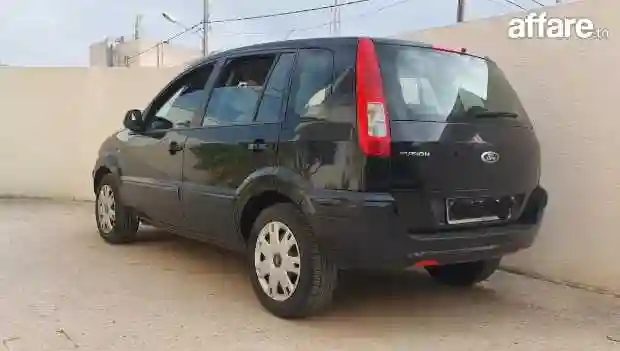 Ford Fusion Appartenant à une Dame - Vue 1