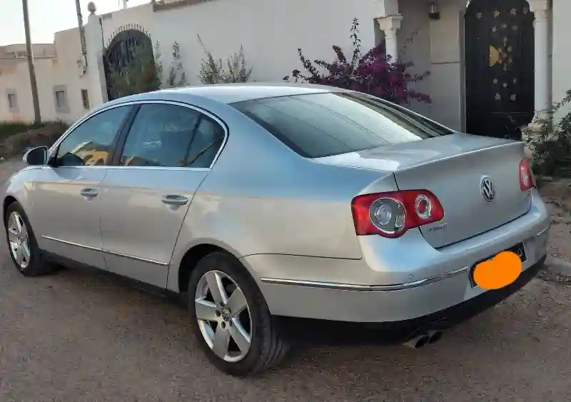 Volkswagen Passat Essence FSI 2006 - Vue 2