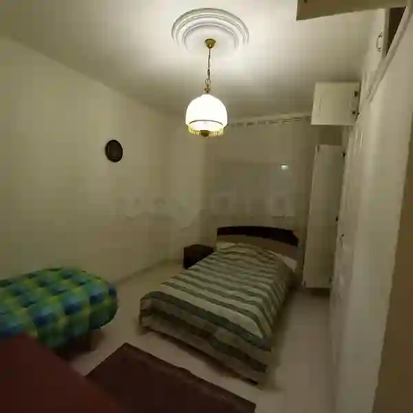 Studio s0 Meublé aux Jmzh 1 Wb3930 à Jardins D'el Menzah0