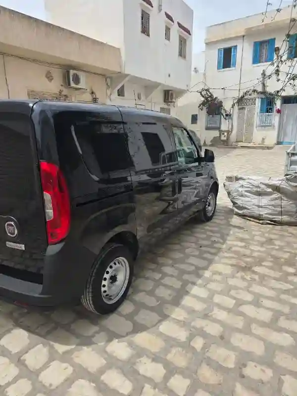 Fiat Doblo Diesel 2021 - Vue 4