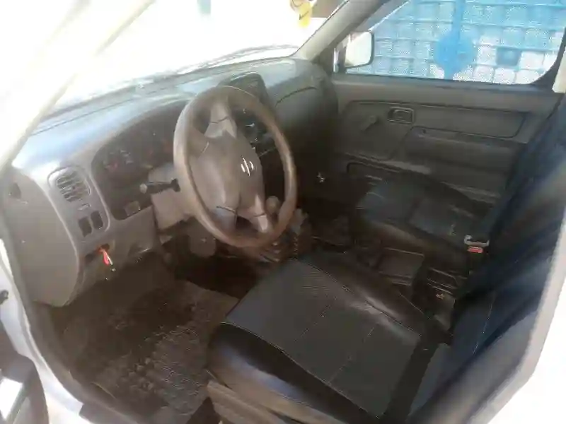 Nissan Navara Diesel 2014 - Vue 4