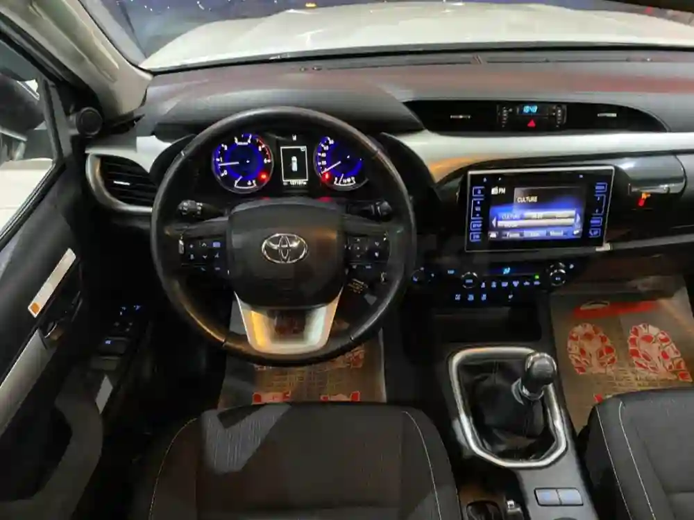 Toyota Hilux - Vue 6