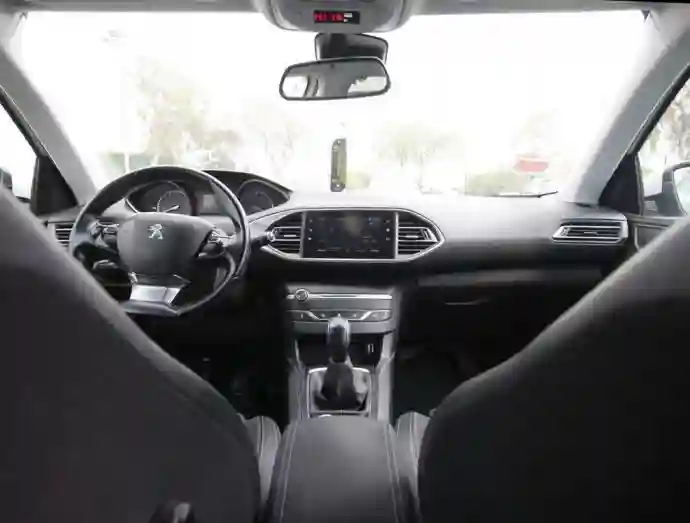Peugeot 308 - Vue 5